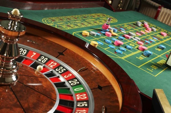 Casino Hold'em table layout on megawin77 login mobile app